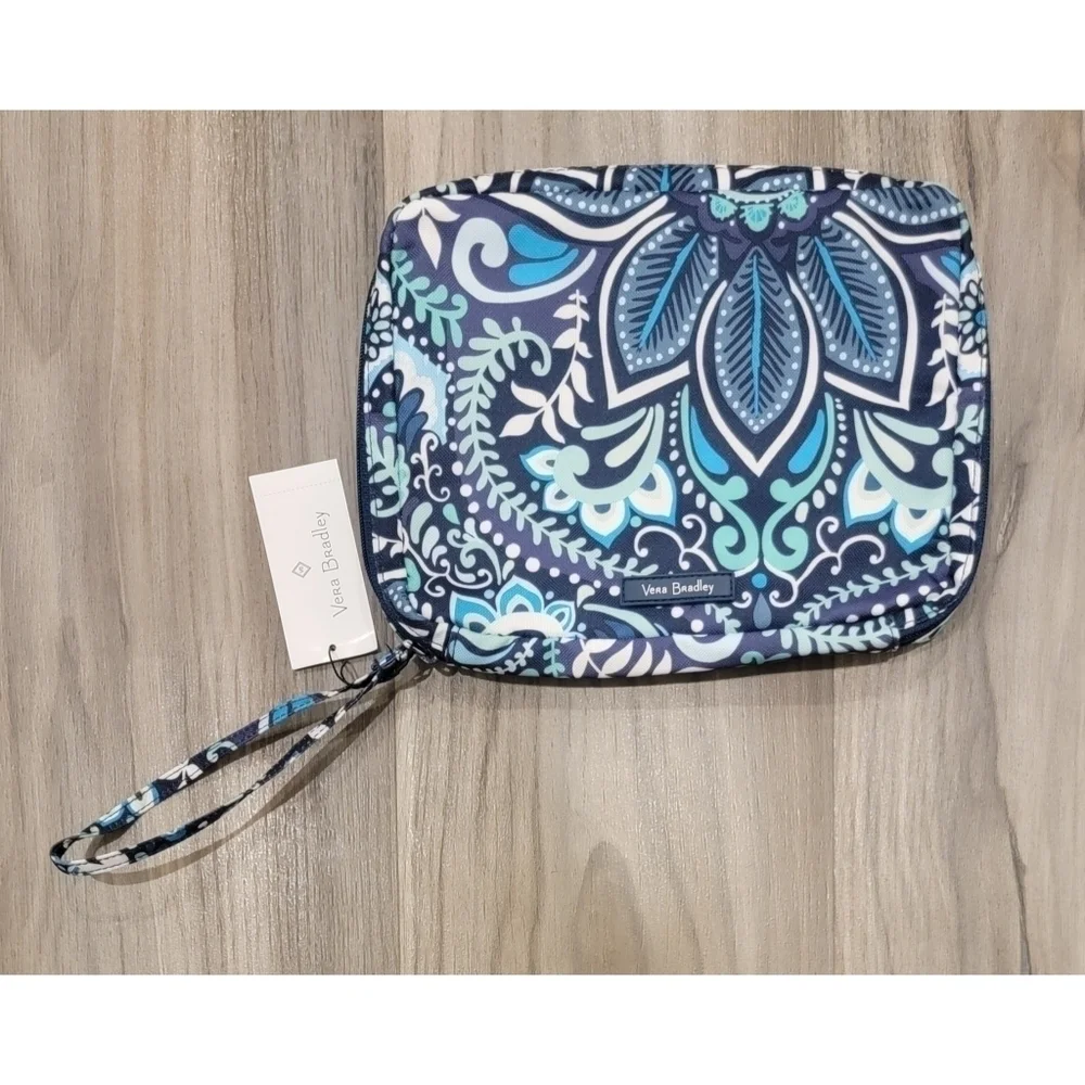 NWT Vera Bradley Wipes Pouch